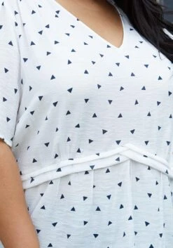 Nurode Plus Size Triangle Print Puff Sleeve V-Neck Blouse 9 Nurode Plus Size Triangle Print Puff Sleeve V-Neck Blouse -Curve Elegance Shop 2003587 317 4