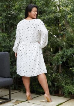 Nurode Plus Size Triangle Print Long Sleeve V-Neck Dress 8 Nurode Plus Size Triangle Print Long Sleeve V-Neck Dress -Curve Elegance Shop 2003589 317 3