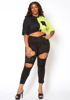 Vibrant Plus Size Stripe Distressed Black Denim Skinny Jean -Curve Elegance Shop 2013643 001 1