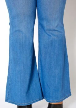 Vibrant Plus Size Basic Blue Washed Flared Hem Jean -Curve Elegance Shop 2013665 938 4