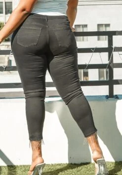 Asoph Plus Size Low Rise Beaded Ankle Skinny Jeans -Curve Elegance Shop 2014114 001 4