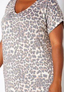 Asoph Plus Size Ashy Leopard Print Curved Hem Maxi Dress -Curve Elegance Shop 2017914 361 4