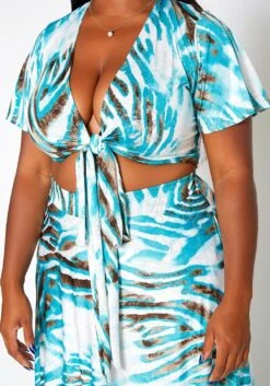 Asoph Plus Size Silver Lining Crop Top & Flare Maxi Skirt Set 11 Asoph Plus Size Silver Lining Crop Top & Flare Maxi Skirt Set -Curve Elegance Shop 2018563 140 4