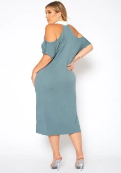 Plus Size Collar Neck Flare Midi Dress -Curve Elegance Shop 2018761 349 3