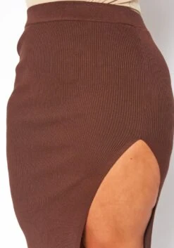 Plus Size High Waist Ribbed Midi Skirt 11 Plus Size High Waist Ribbed Midi Skirt -Curve Elegance Shop 2019063 181 4