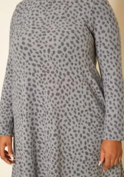 Plus Size Spotted Long Sleeve Flare Mini Dress -Curve Elegance Shop 2019169 107 4