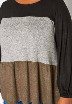 Plus Size Color Block Flare Shirt -Curve Elegance Shop 2019279 128 4