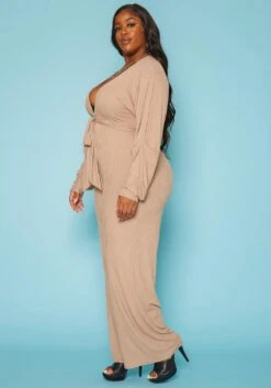 Plus Size Ribbed Deep V Neck Flare Jumpsuit -Curve Elegance Shop 2019617 190 2