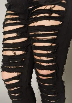 Plus Size Distressed Denim Jeans -Curve Elegance Shop 2019955 001 0