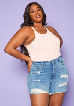 Plus Size Distressed Mid Length Denim Shorts -Curve Elegance Shop 2020268 001 3