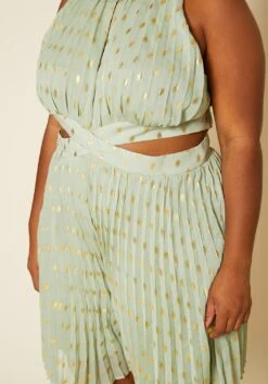 Plus Size Pleated Polka Dot Cut Out Romper 11 Plus Size Pleated Polka Dot Cut Out Romper -Curve Elegance Shop 2020477 001 5