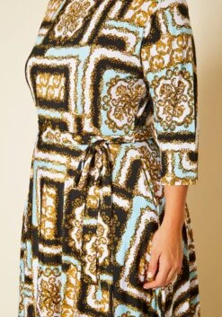 Plus Size Damask Print Fit & Flare Maxi Dress -Curve Elegance Shop 2020624 001 5