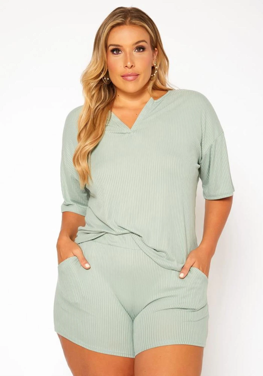 Plus Size Ribbed Casual T Shirt & Shorts Set 4 Plus Size Ribbed Casual T Shirt & Shorts Set - Image 2