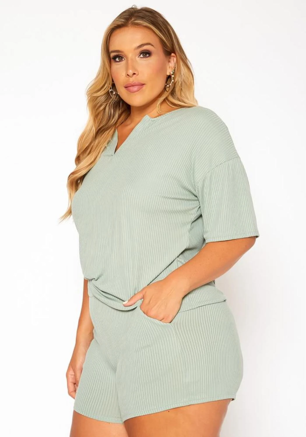 Plus Size Ribbed Casual T Shirt & Shorts Set 5 Plus Size Ribbed Casual T Shirt & Shorts Set - Image 3