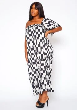 Plus Size Wide Legged Pocket Jumpsuit -Curve Elegance Shop 2020904 002 3