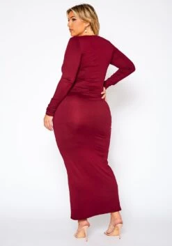 Plus Size Essential Long Sleeve Maxi Dress 12 Plus Size Essential Long Sleeve Maxi Dress -Curve Elegance Shop 2021014 002 4