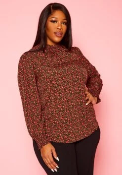 Plus Size Dainty Floral Print Blouse