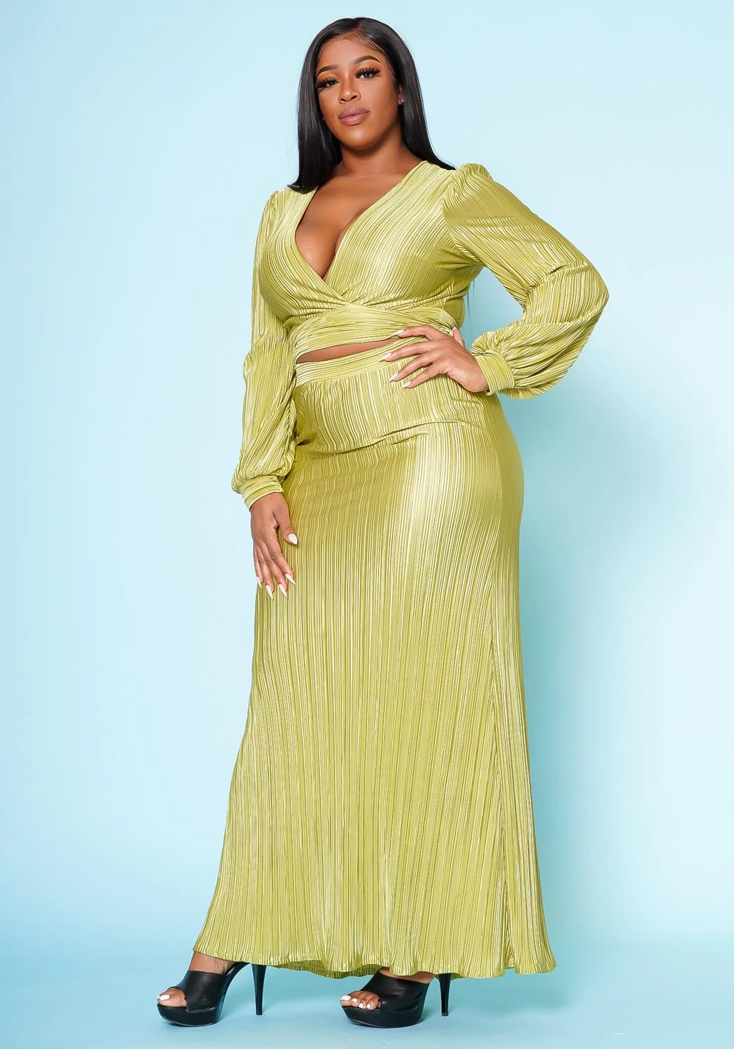 Plus Size Metallic Pleated Two Piece Set 6 Plus Size Metallic Pleated Two Piece Set - Image 4