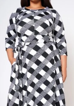Plus Size Fit & Flare Plaid Pattern Maxi Dress -Curve Elegance Shop 2022546 001 4